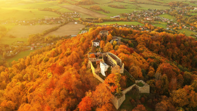 Hukvaldy v podzimních plamenech