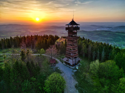 V záři zapadajícího slunce (Velký Javorník)